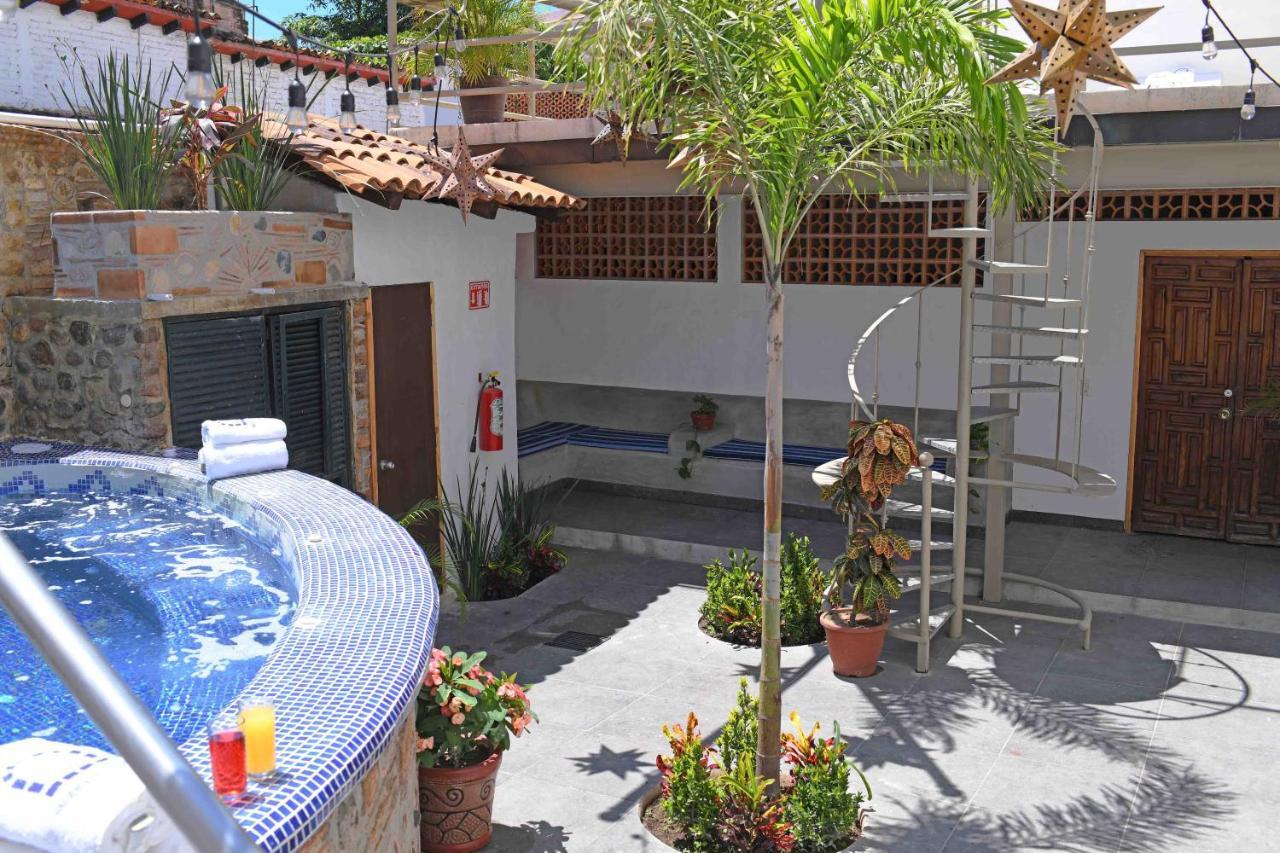 Petit Hotel Pilitas (Adults Only) Puerto Vallarta Ngoại thất bức ảnh