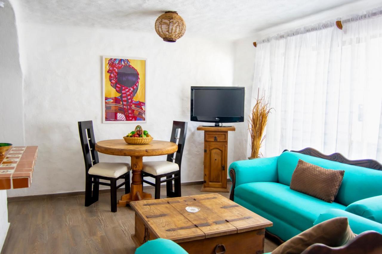 Petit Hotel Pilitas (Adults Only) Puerto Vallarta Ngoại thất bức ảnh