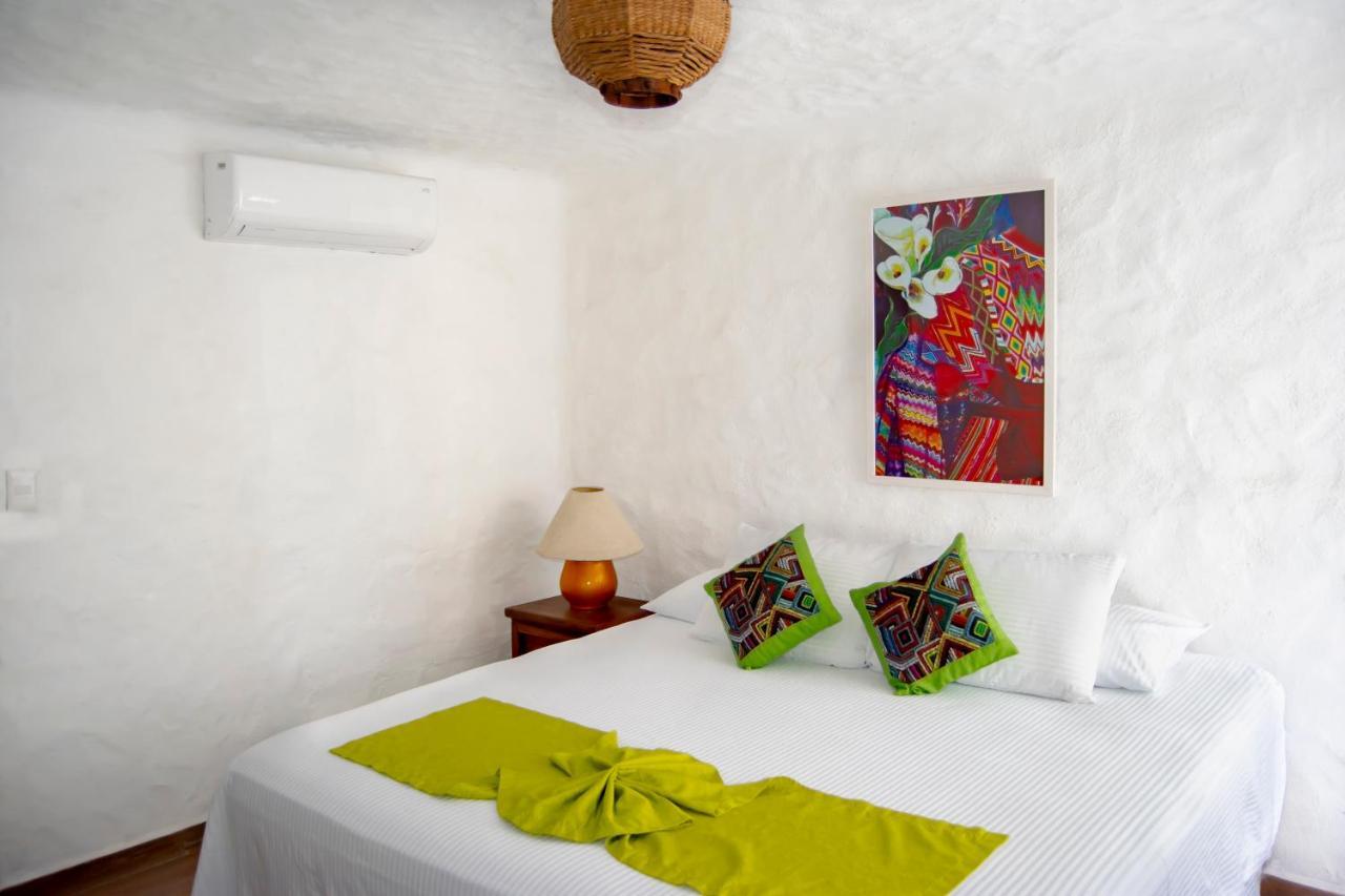 Petit Hotel Pilitas (Adults Only) Puerto Vallarta Ngoại thất bức ảnh